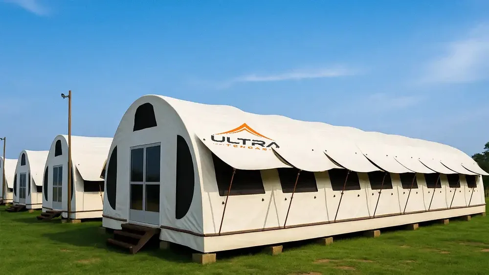 Tendas carpa em arco usadas como alojamento